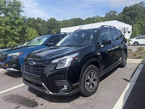 Crystal Black Silica 2023 Subaru Forester Premium