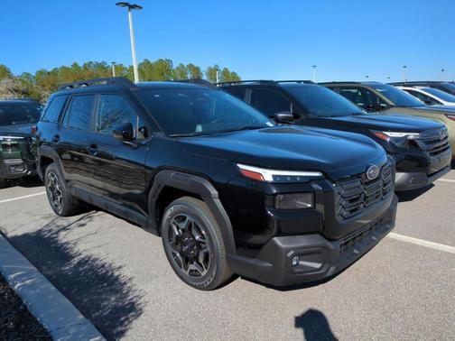 Crystal Black Silica 2026 Subaru Outback Touring