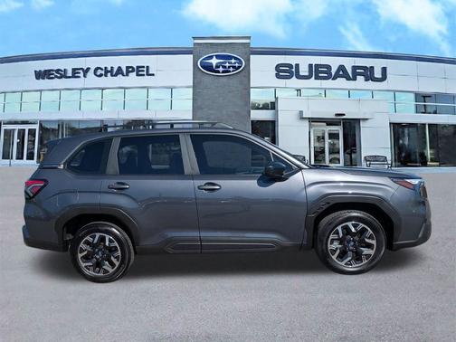 2025 Subaru Forester Base