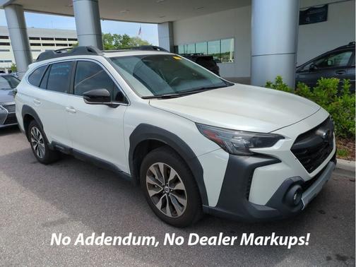 Crystal White Pearl 2023 Subaru Outback Limited