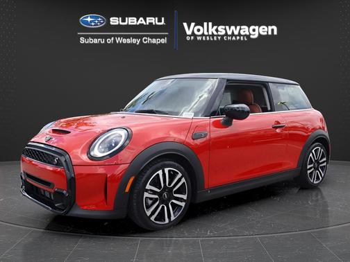 Chili Pepper Red 2024 MINI Hardtop Cooper S