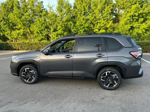 Magnetite Gray Metallic 2026 Subaru Forester Limited