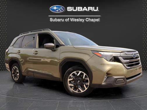 Autumn Green Metallic 2025 Subaru Forester Premium