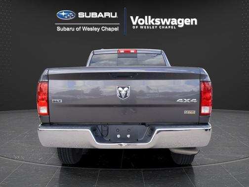 Crystal Metallic 2018 RAM 1500 SLT