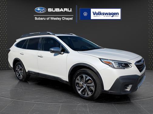 Crystal White Pearl 2020 Subaru Outback Touring XT