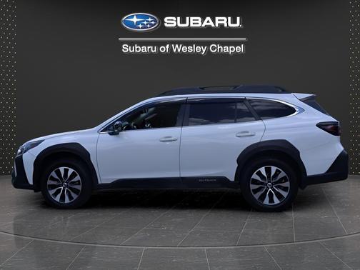 Crystal White Pearl 2023 Subaru Outback Limited