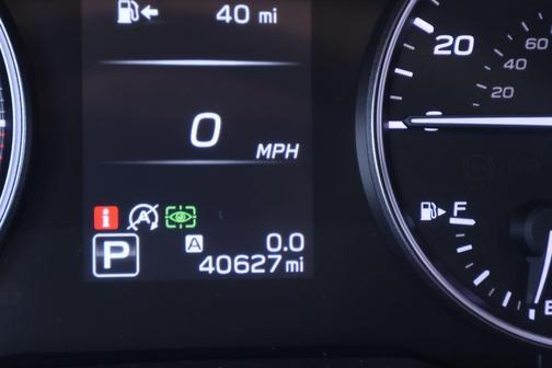 Crystal White Pearl 2023 Subaru Outback Limited