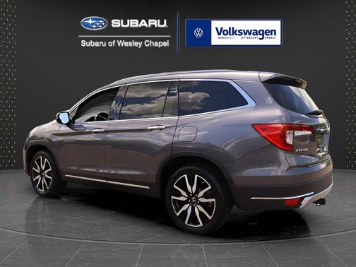 Modern Steel Metallic 2021 Honda Pilot Touring 8-Passenger