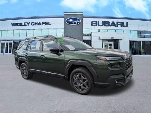 Deep Emerald Green Pearl 2026 Subaru Outback Premium