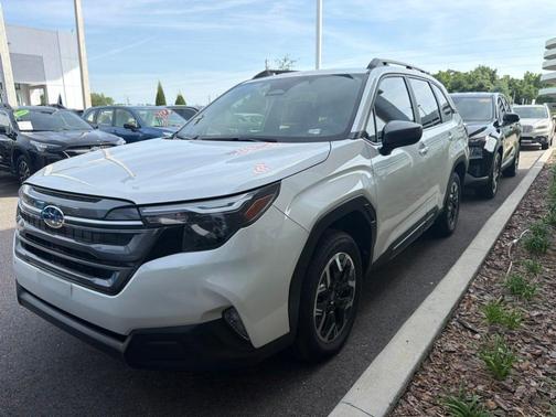 Crystal White Pearl 2025 Subaru Forester Premium