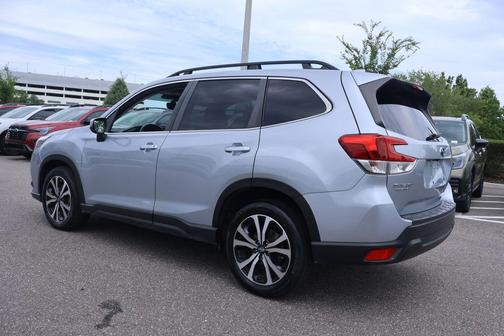 Ice Silver Metallic 2023 Subaru Forester Limited