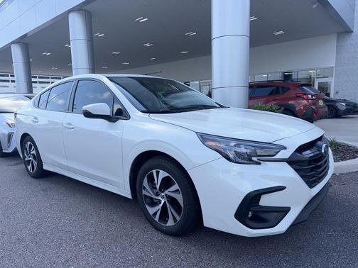 Crystal White Pearl 2024 Subaru Legacy Premium