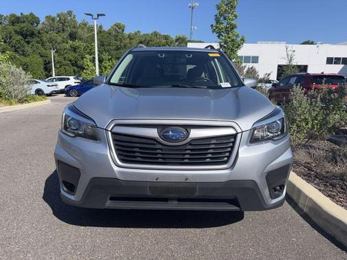 Ice Silver Metallic 2020 Subaru Forester Premium