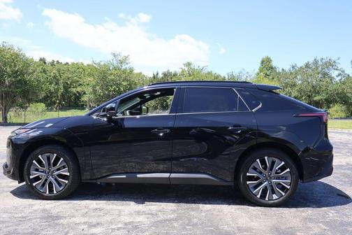 Black 2026 Subaru Solterra Limited