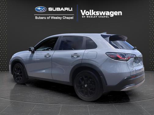 Urban Gray Pearl 2023 Honda HR-V Sport