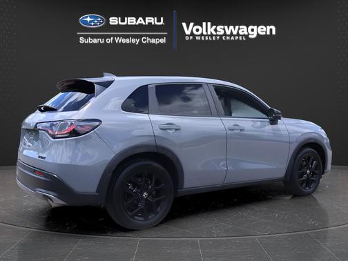 Urban Gray Pearl 2023 Honda HR-V Sport