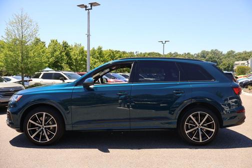 Galaxy Blue Metallic 2021 Audi Q7 55 Premium Plus