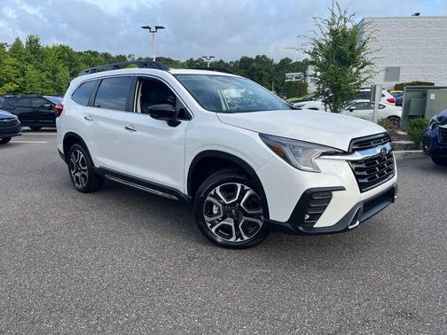 Crystal White Pearl 2026 Subaru Ascent Touring