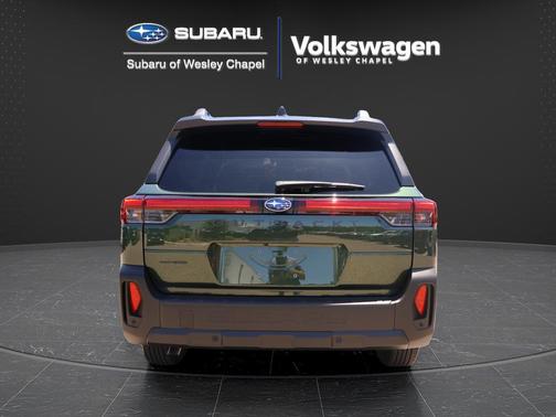 Deep Emerald Green 2026 Subaru Outback Premium