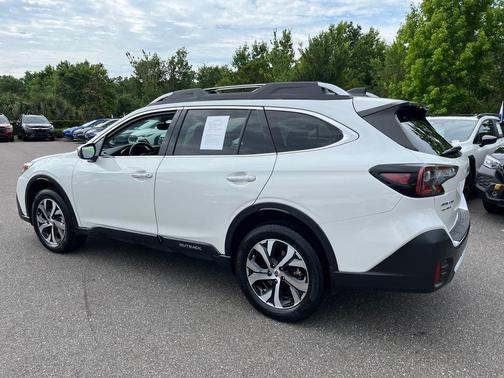 Crystal White Pearl 2020 Subaru Outback Touring XT