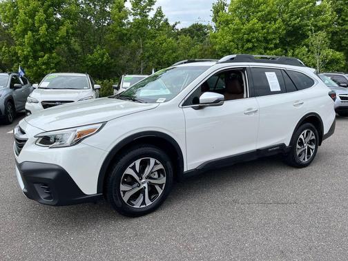 Crystal White Pearl 2020 Subaru Outback Touring XT