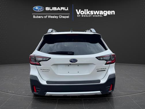 Crystal White Pearl 2020 Subaru Outback Touring XT