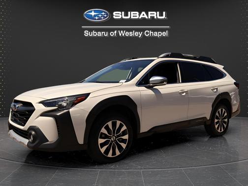 Crystal White Pearl 2023 Subaru Outback Touring