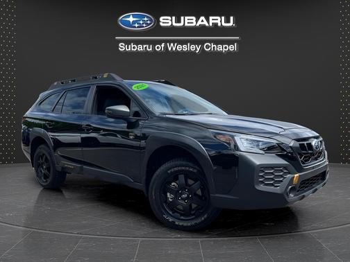 Crystal Black Silica 2025 Subaru Outback Wilderness