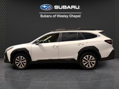 Crystal White Pearl 2025 Subaru Outback Premium