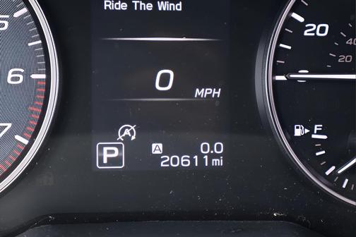 Crystal White Pearl 2025 Subaru Outback Premium