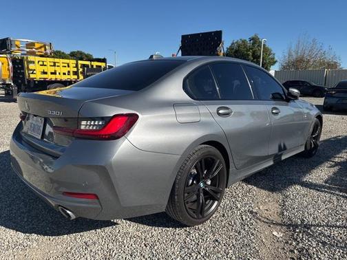 2023 BMW 330 330i