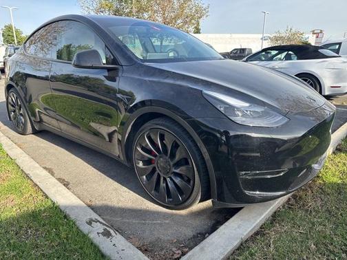 2023 Tesla Model Y Performance Dual Motor All-Wheel Drive