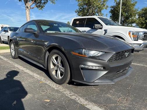 2020 Ford Mustang EcoBoost