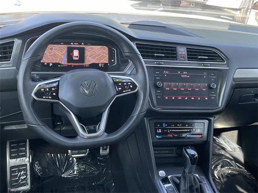 2022 Volkswagen Tiguan 2.0T SEL R-Line 4MOTION