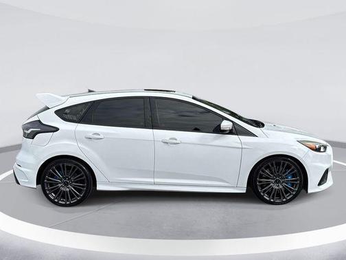 Frozen White 2017 Ford Focus RS Base