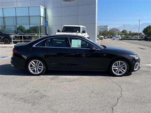 2023 Audi A4 45 S line Premium