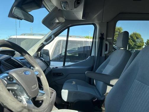 2015 Ford Transit-150 XLT
