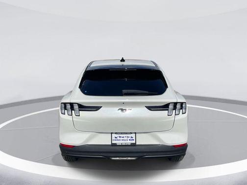 Star White Metallic Tri-Coat 2023 Ford Mustang Mach-E Select