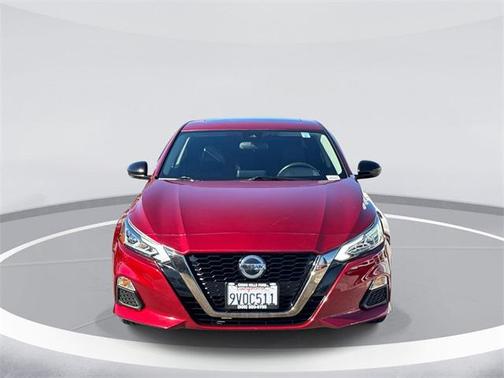 2021 Nissan Altima SR FWD