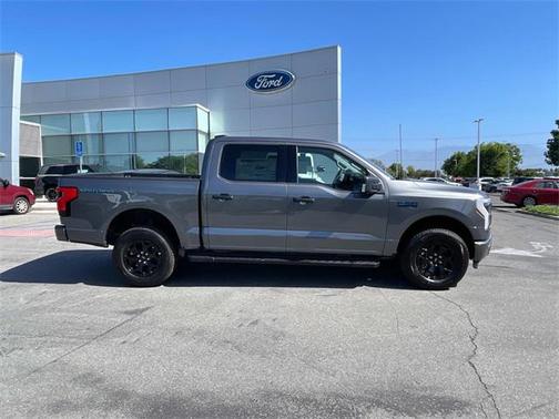 2025 Ford F-150 Lightning XLT