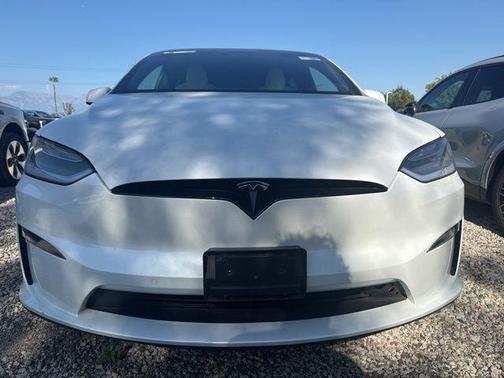 Pearl White Multi-Coat 2023 Tesla Model X Standard Range