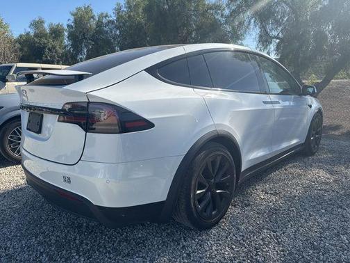 Pearl White Multi-Coat 2023 Tesla Model X Standard Range