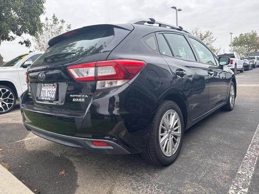 2017 Subaru Impreza 2.0i Premium