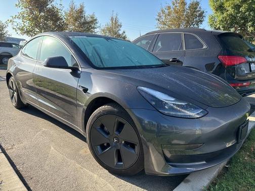 2022 Tesla Model 3 Standard Range