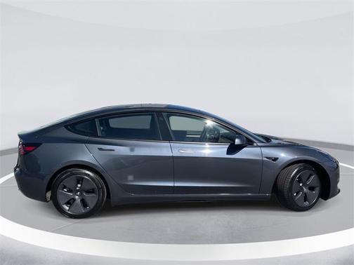 2022 Tesla Model 3 Standard Range
