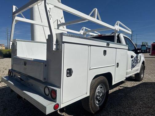 Oxford White 2022 Ford F-250 XL