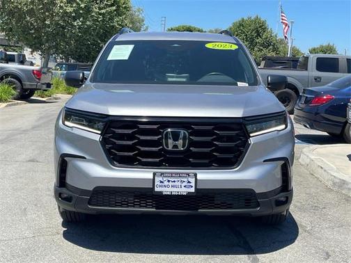 2023 Honda Pilot 2WD Sport
