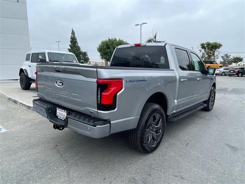 2024 Ford F-150 Lightning Flash