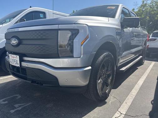 2024 Ford F-150 Lightning Flash