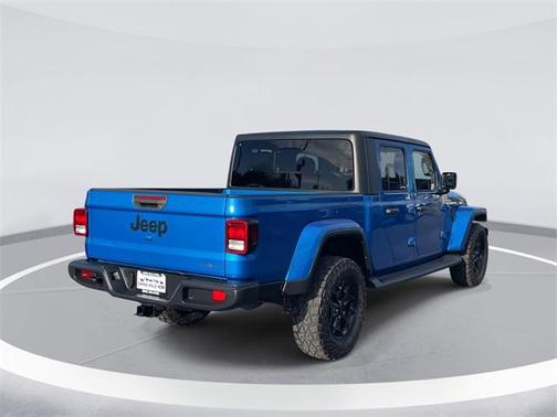 2022 Jeep Gladiator Sport